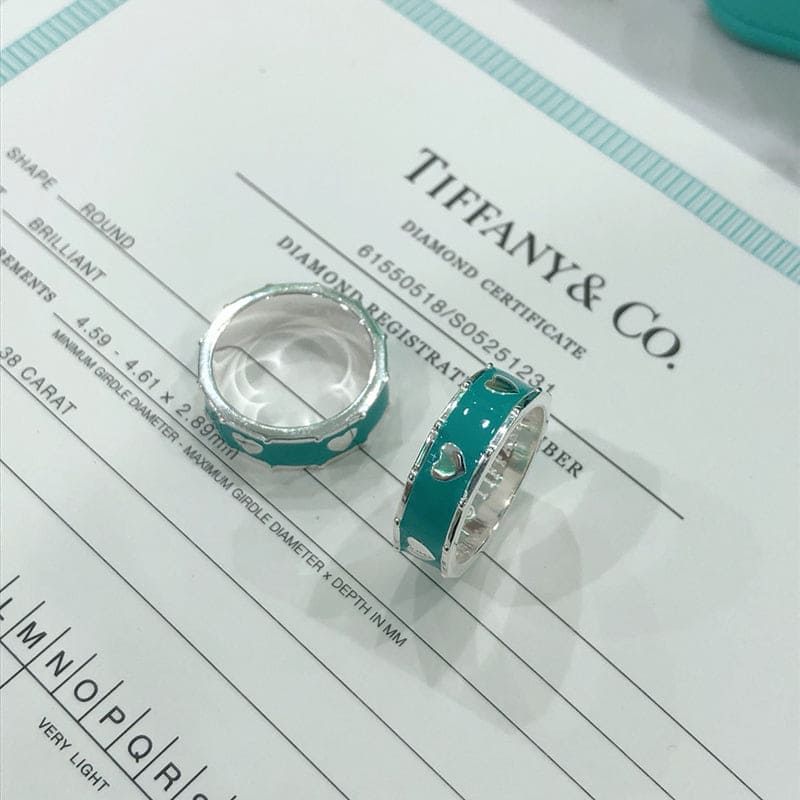 18K T Love Heart Ring