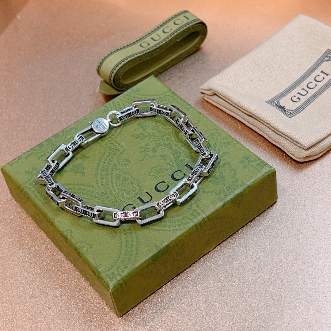 GG Interlocking G Chain Bracelet