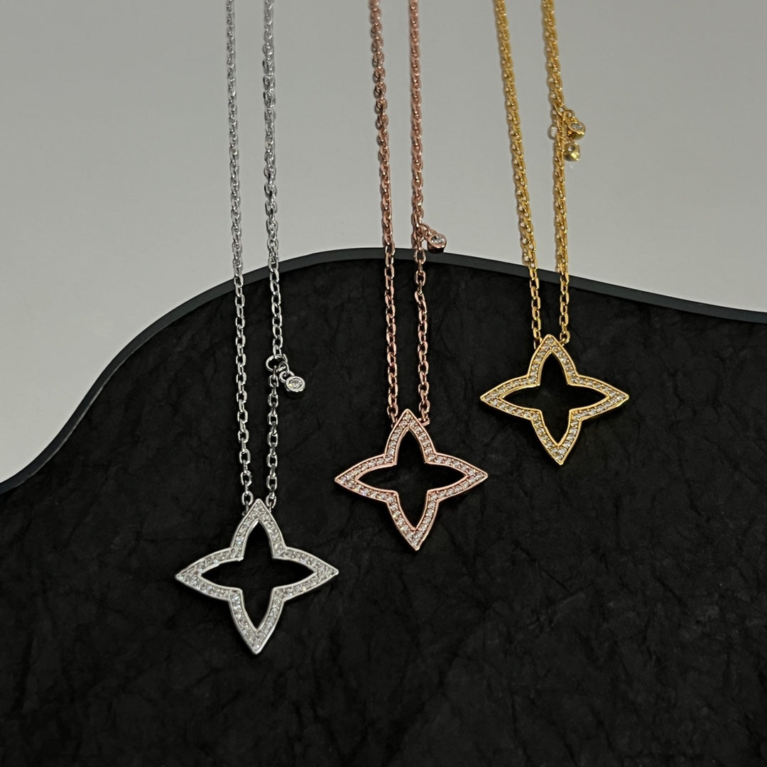 18K Louis Blossom Pendant Necklace