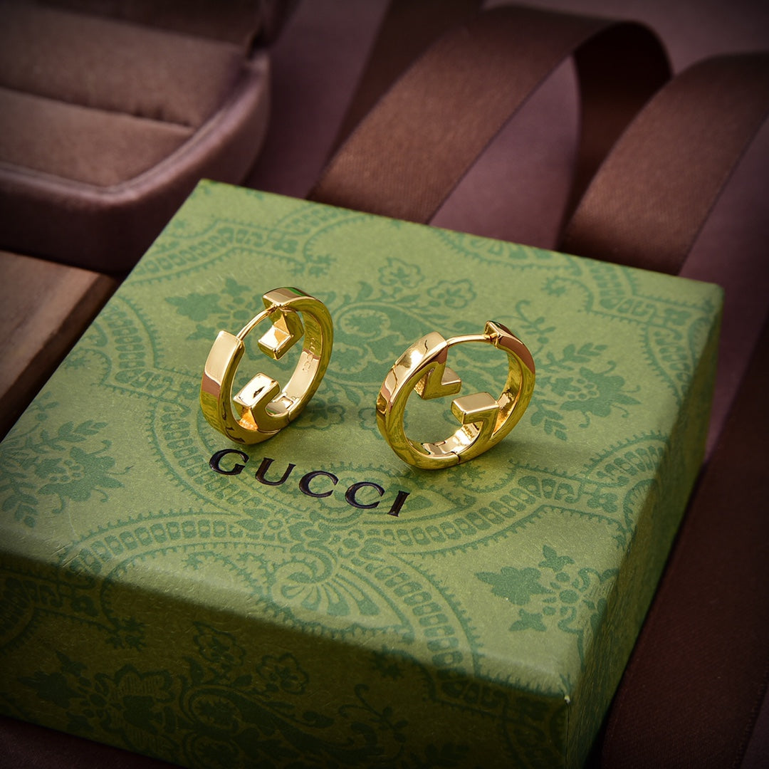 18K GG Hollow Earrings