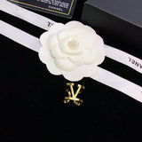 18K VLogo Signature Gold Ring