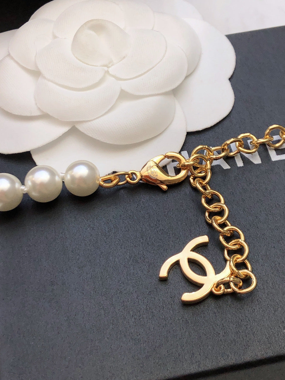 18K CC Pearl Chain Necklace